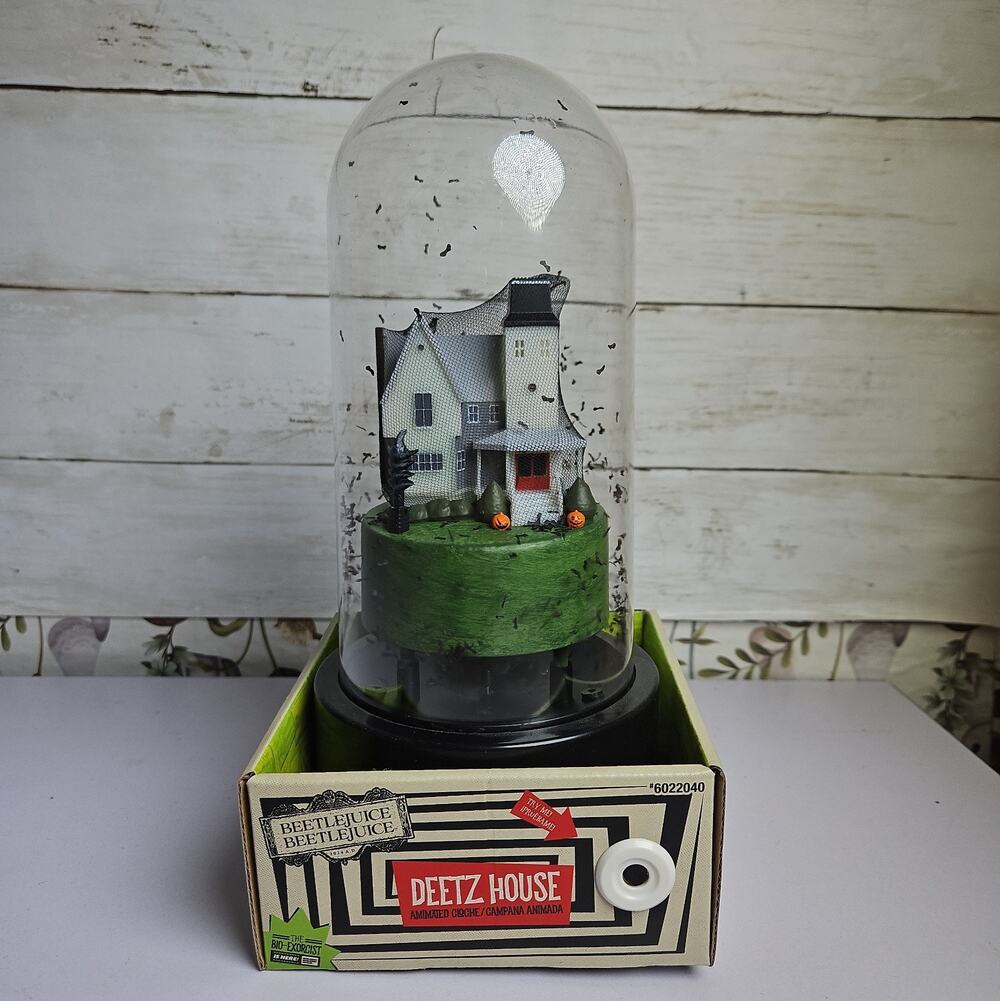 NEW 2025 Beetlejuice Tim Burton Musical Snow Globe Deetz House Halloween Animate